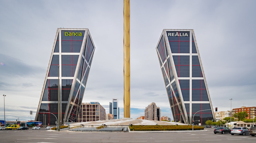 Plaza de Castilla which includes signage and modern architecture