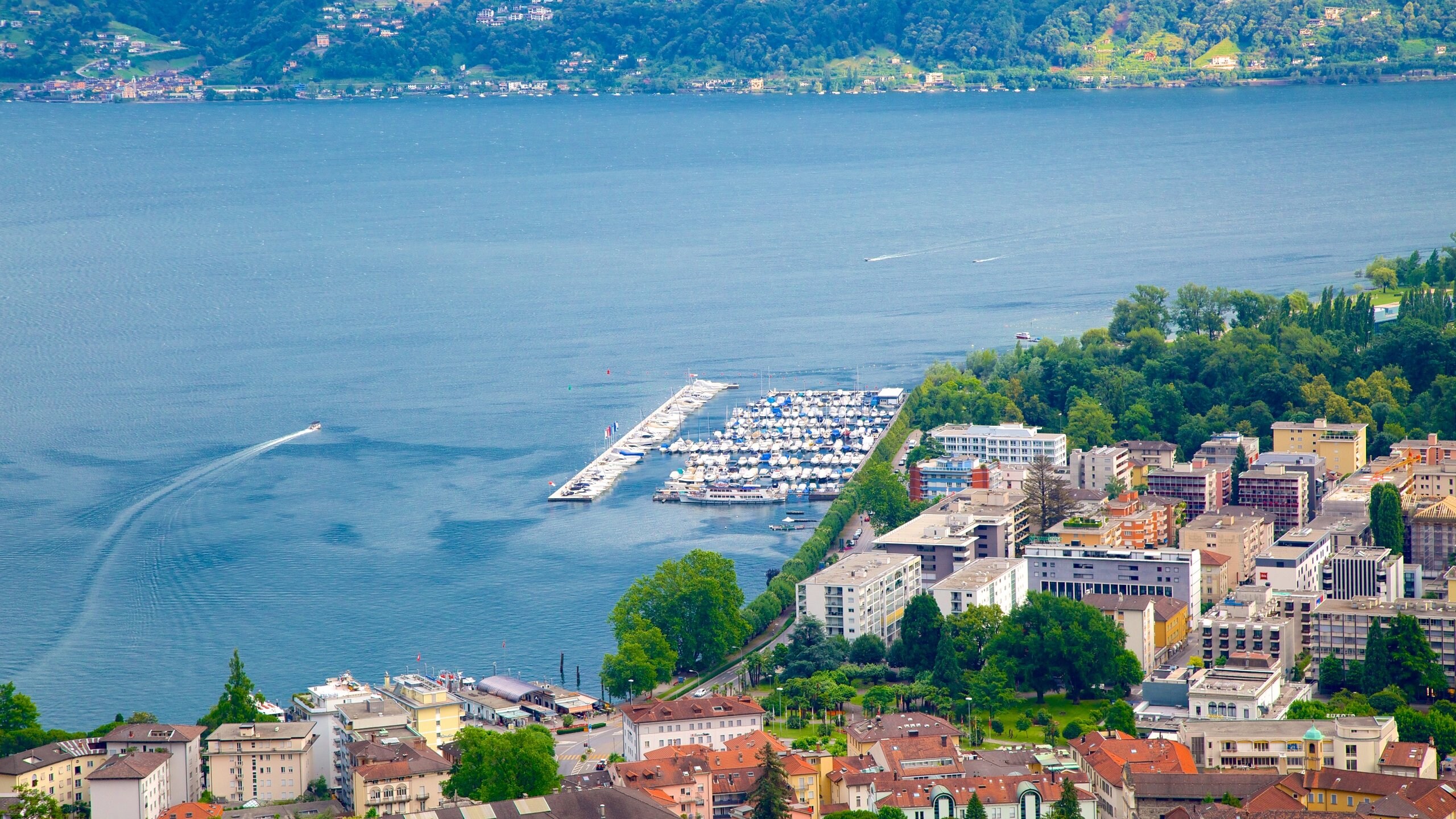 Bezoek Kanton Ticino: Het beste van reizen naar Kanton Ticino ...