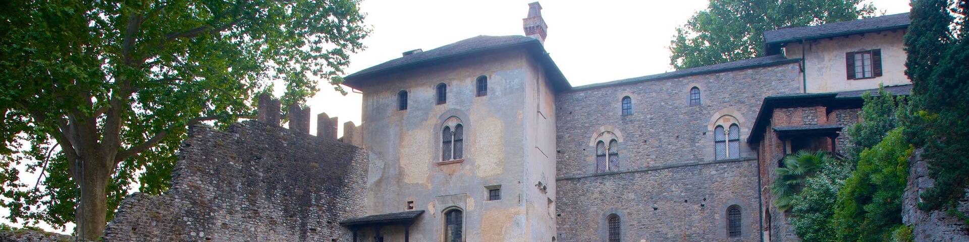 Castello Visconteo featuring a ruin and heritage architecture