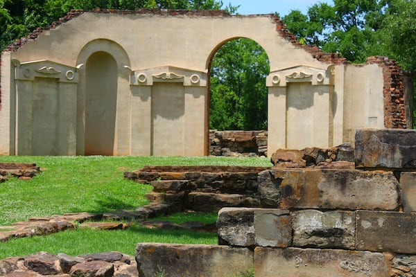 Tuscaloosa montrant bâtiments en ruines, patrimoine architectural et parc