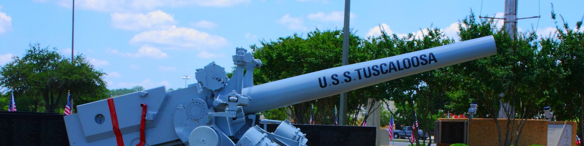 Tuscaloosa which includes a park, military items and a memorial