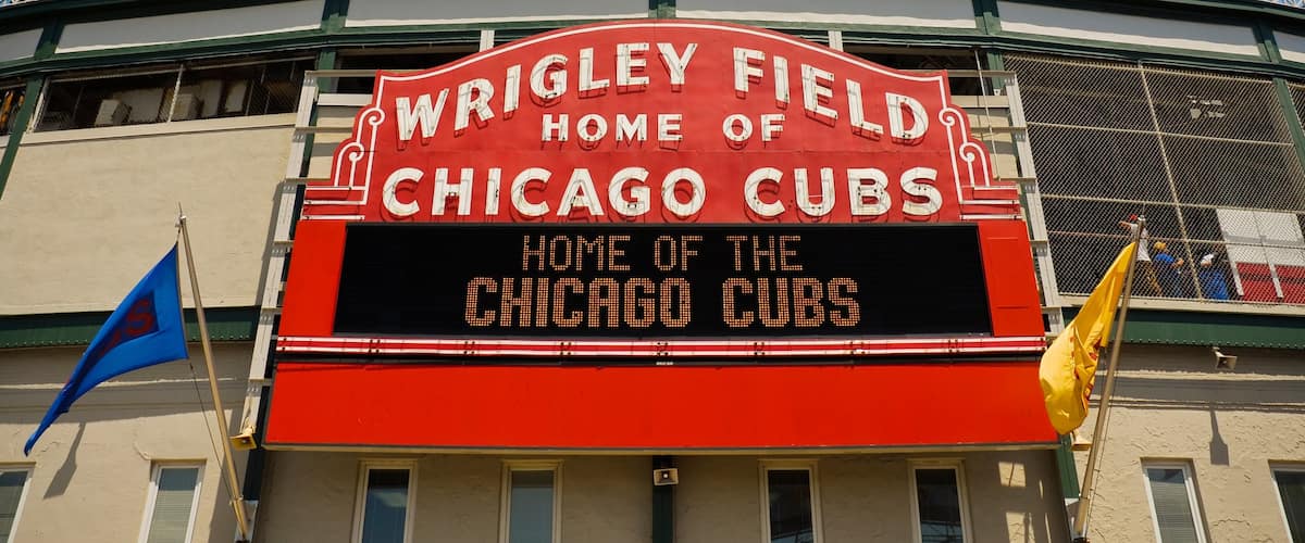 Wrigley Field ofreciendo señalización