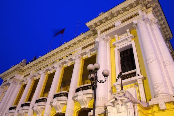 Opéra de Hanoï montrant patrimoine architectural et scÚnes de théùtre