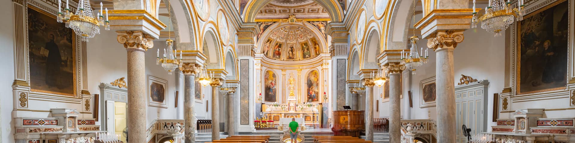 Basilica di Sant\'Antonio which includes a church or cathedral, heritage elements and interior views