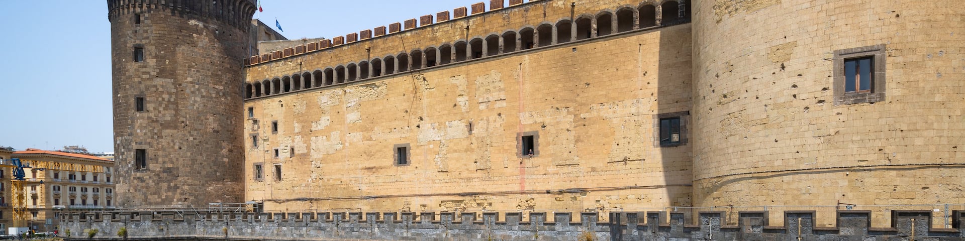 Castel Nuovo showing heritage architecture and chateau or palace