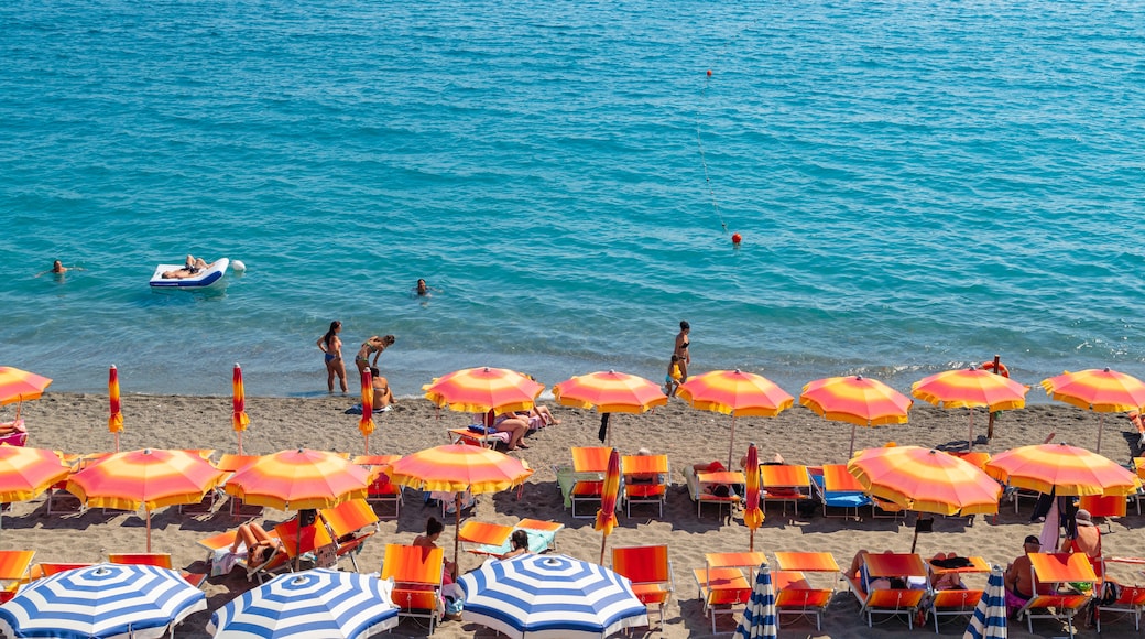 Pantai Maronti
