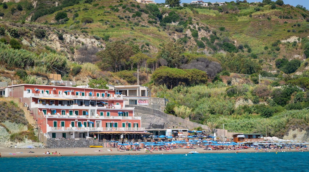 Pantai Maronti