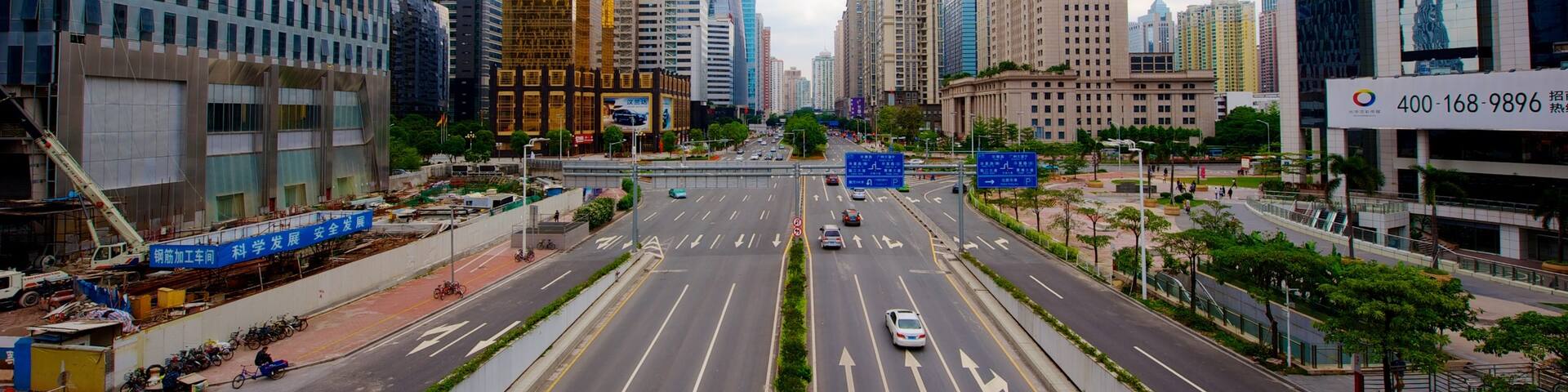 Canton qui includes quartier d\'affaires, architecture moderne et scĂšnes de rue
