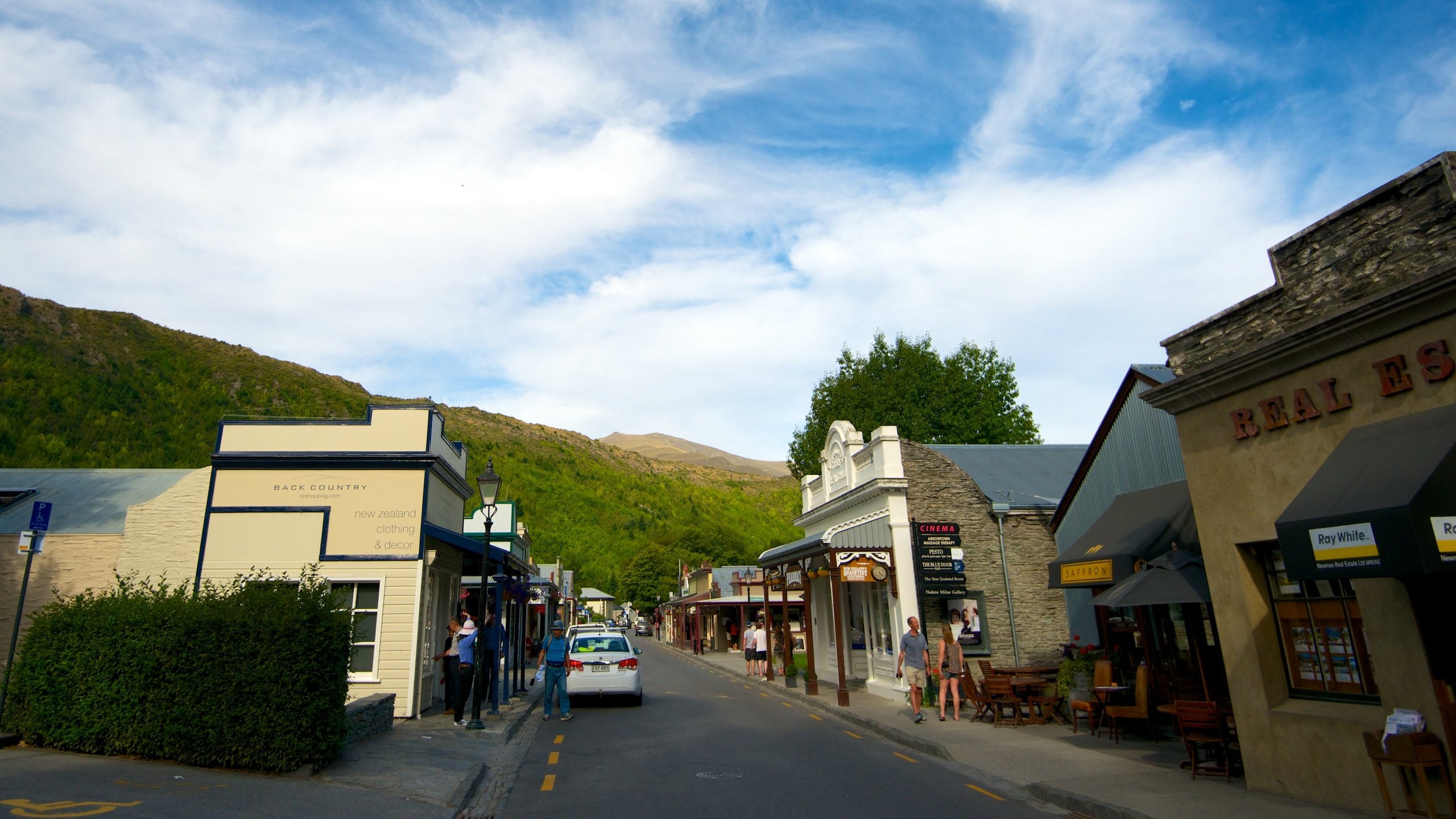 Arrowtown holiday homes from NZ 130/night Bookabach