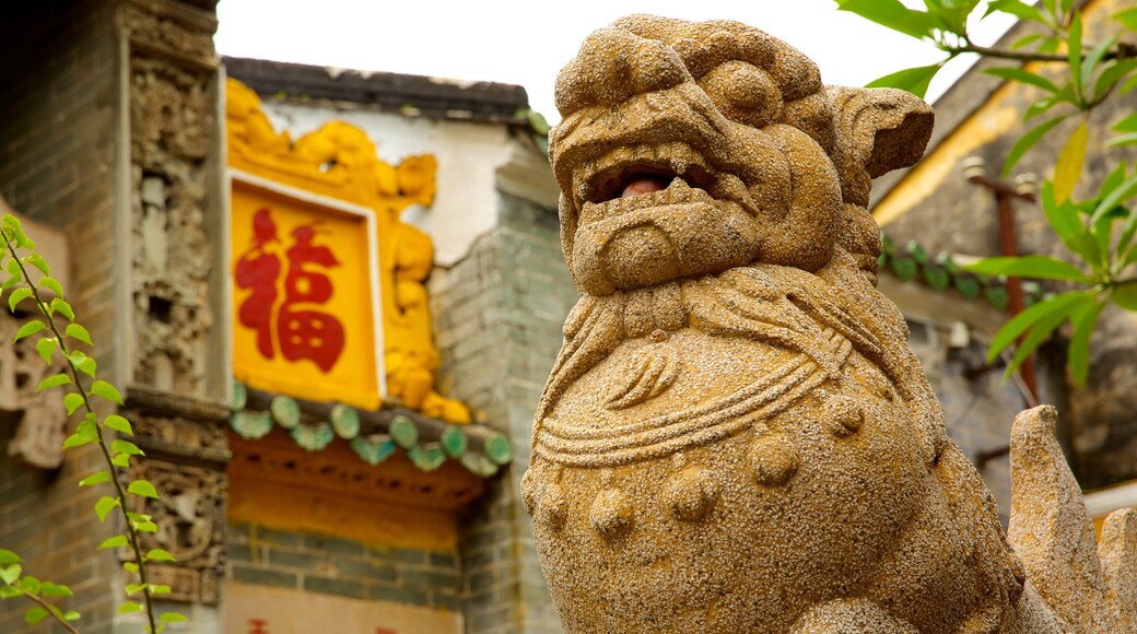 Assembly Hall of the Cantonese Chinese Congregation showing a statue or sculpture