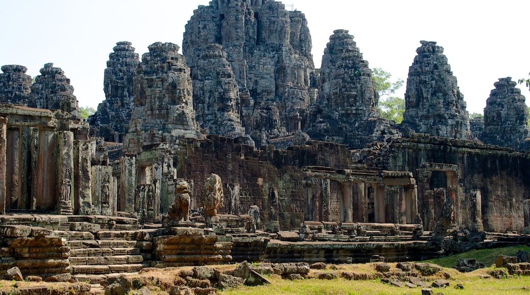 Angkor Bayon das einen Gebäuderuinen