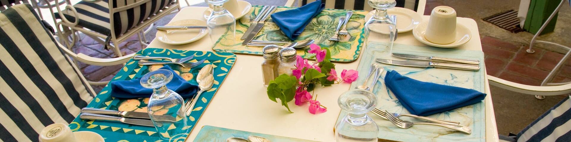 Turtle Beach which includes interior views