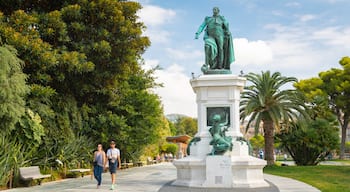 Carabacel showing a fountain, a garden and a statue or sculpture