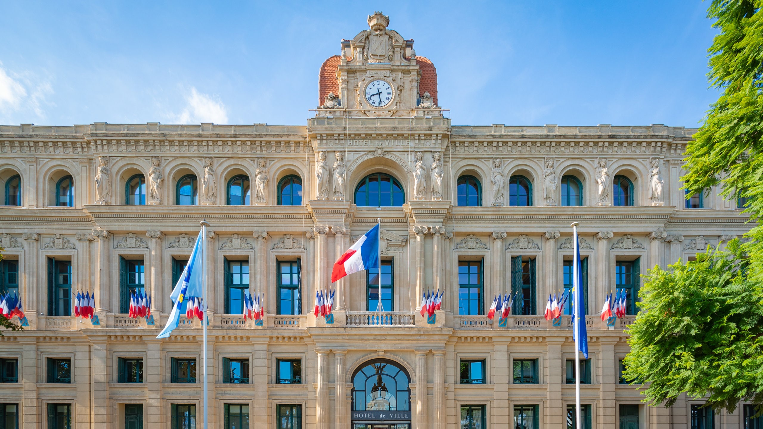 Cannes City Hall showing heritage architecture