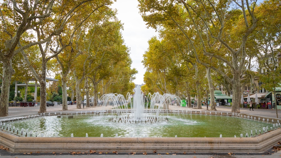 Vườn Champ de Mars
