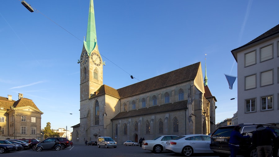 Fraumuenster showing heritage architecture, a church or cathedral and street scenes