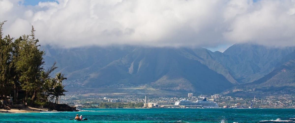 Kahului montrant panoramas, vues littorales et montagnes