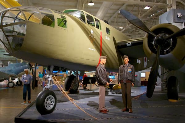 Pearl Harbor das einen Flugzeug und Innenansichten