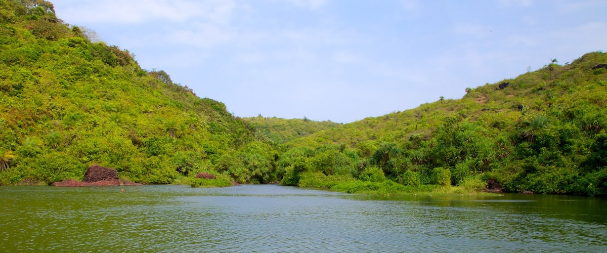 Süßwassersee Arambol welches beinhaltet Landschaften und See oder Wasserstelle