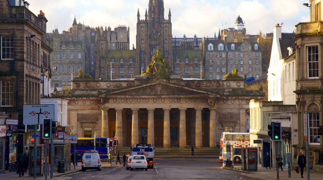 Scottish National Gallery showing a castle, street scenes and a city