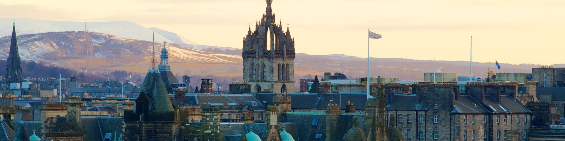 St. Giles\\\' Cathedral showing religious aspects, a church or cathedral and heritage architecture