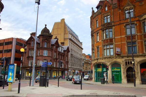 Albert Square featuring a square or plaza, a city and heritage architecture