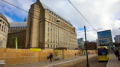 St. Peter\'s Square showing heritage architecture, a city and railway items