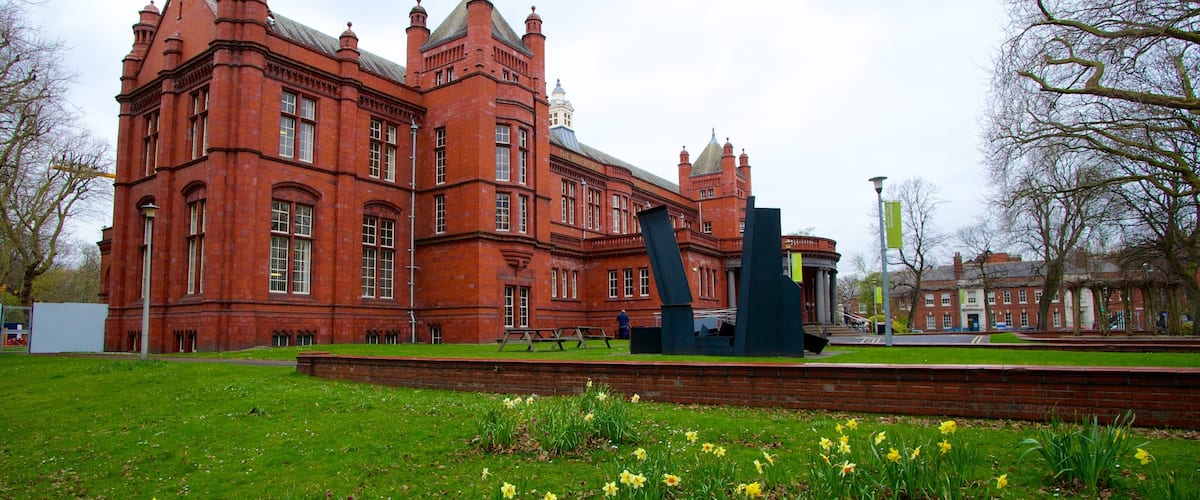 Whitworth Art Gallery which includes a park, art and heritage architecture
