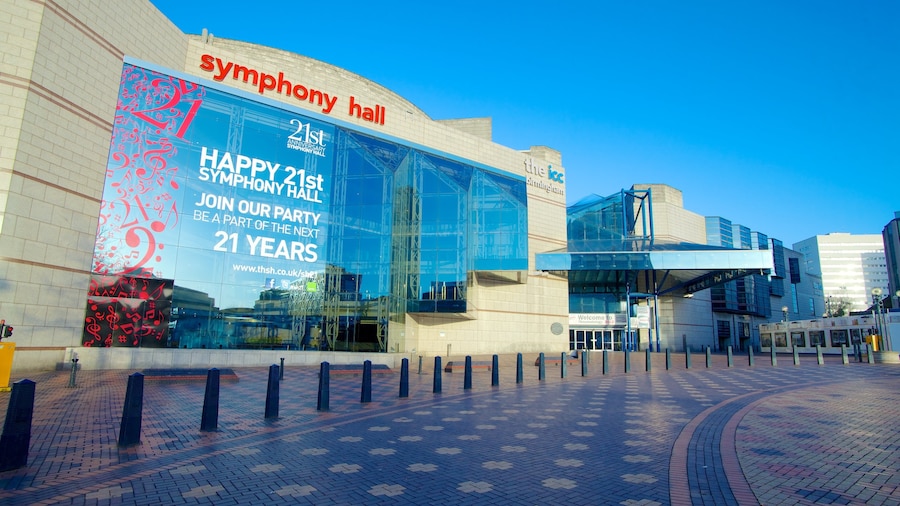 Salle de concert philharmonique qui includes ville, signalisation et architecture moderne