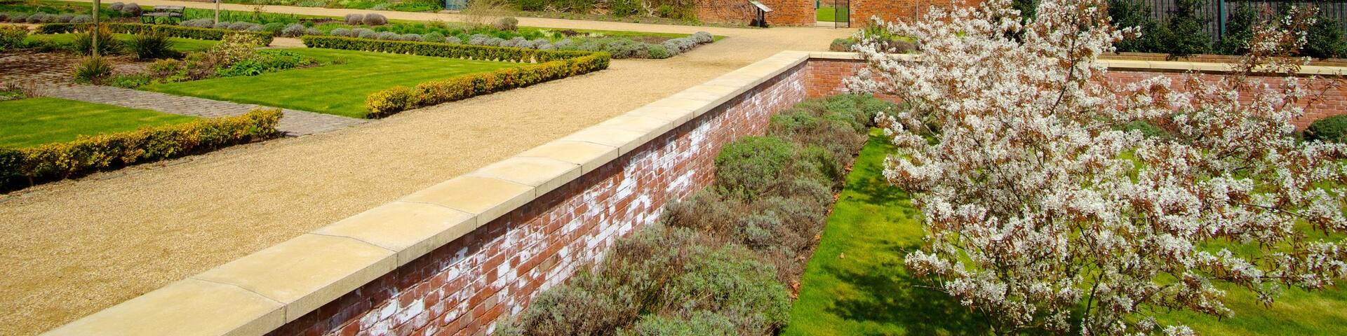 Aston Hall which includes heritage architecture