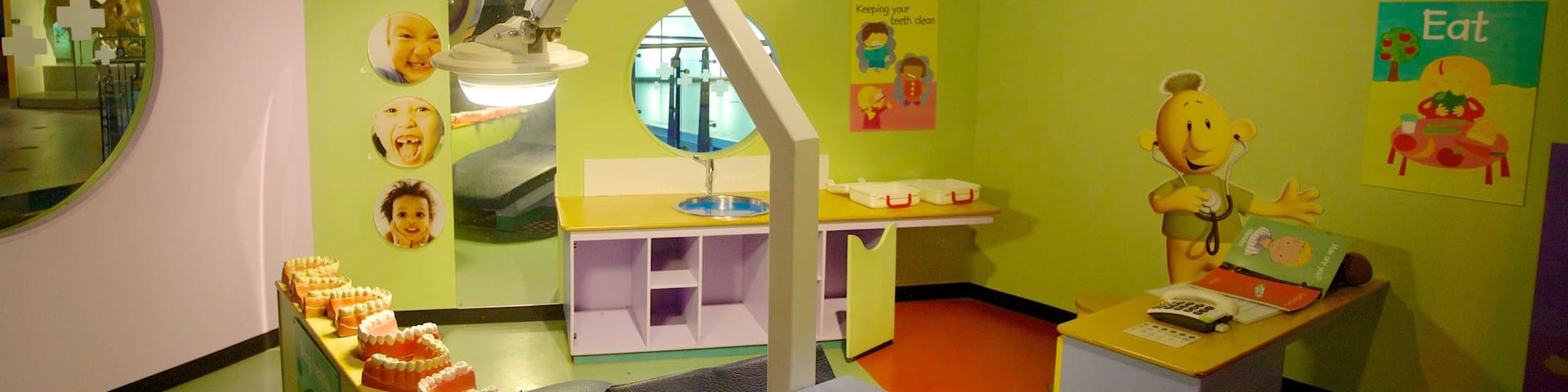 Thinktank Birmingham Science Museum featuring interior views