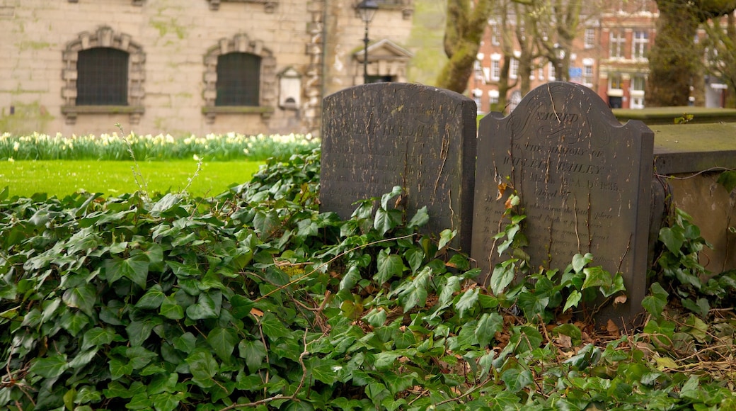 St. Paul\'s Church featuring religious aspects and a cemetery