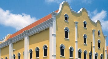 Willemstad welches beinhaltet historische Architektur