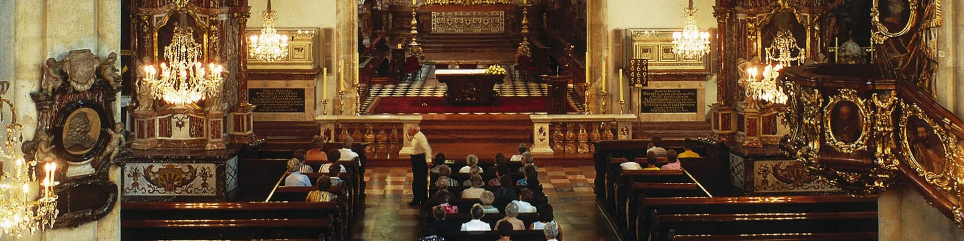 Graz Cathedral showing interior views, a church or cathedral and religious elements