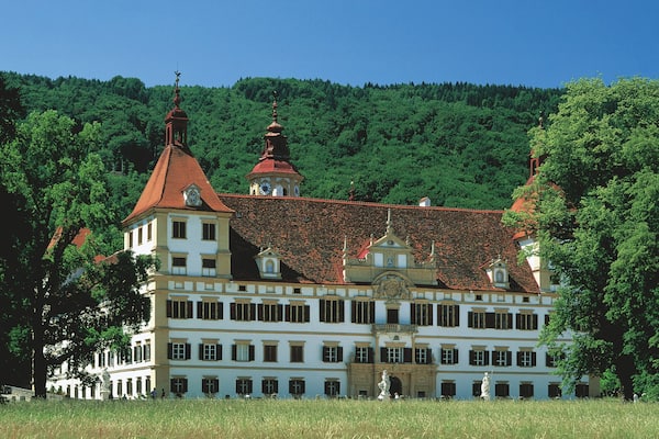 Schloss Eggenberg das einen Burg und historische Architektur