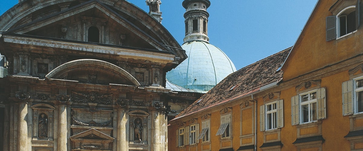 Mausoleum Kaiser Ferdinands II. mit einem Monument und historische Architektur