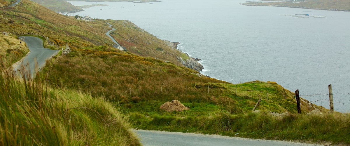 Clifden showing landscape views, tranquil scenes and mountains