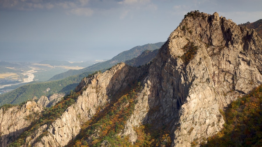 Seorak-san National Park featuring a gorge or canyon, landscape views and mountains