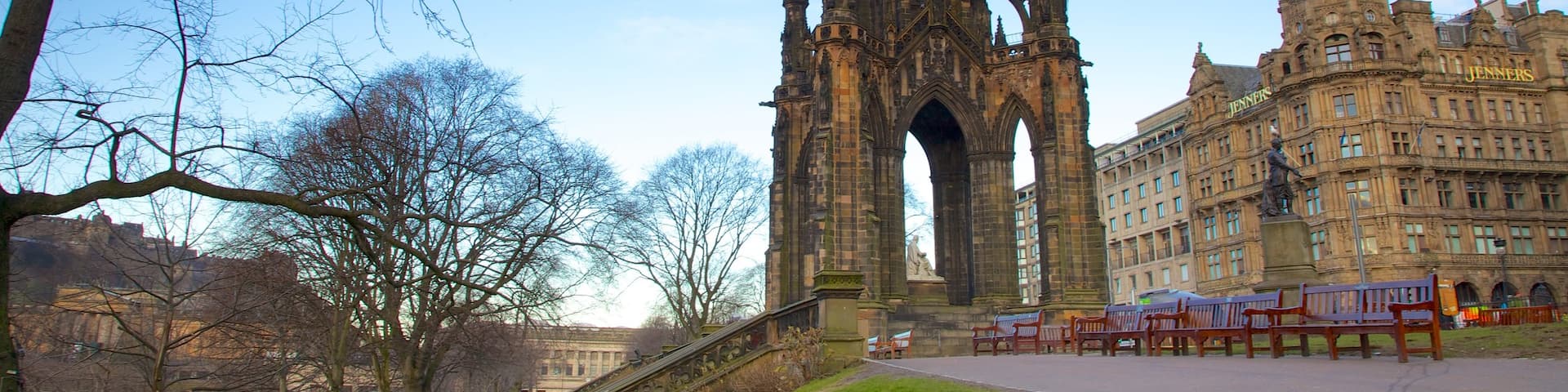 Scott Monument which includes a monument