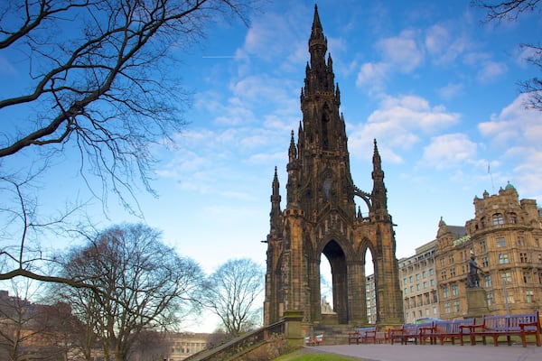 Scott Monument mettant en vedette monument