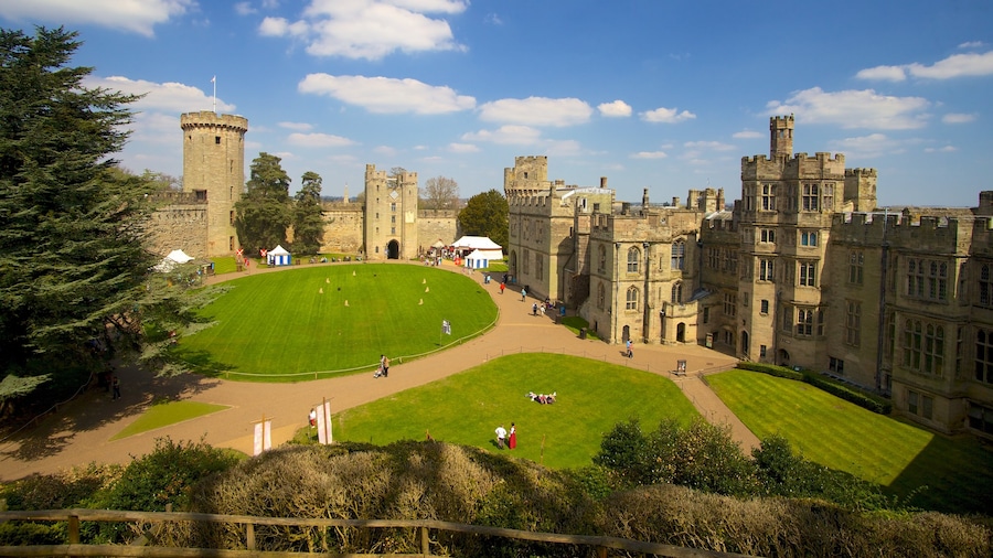 Castillo de Warwick que incluye vista, un castillo y arquitectura patrimonial