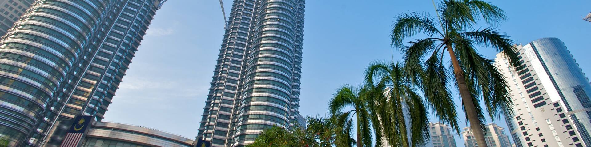 Petronas Twin Towers featuring cbd, skyline and modern architecture