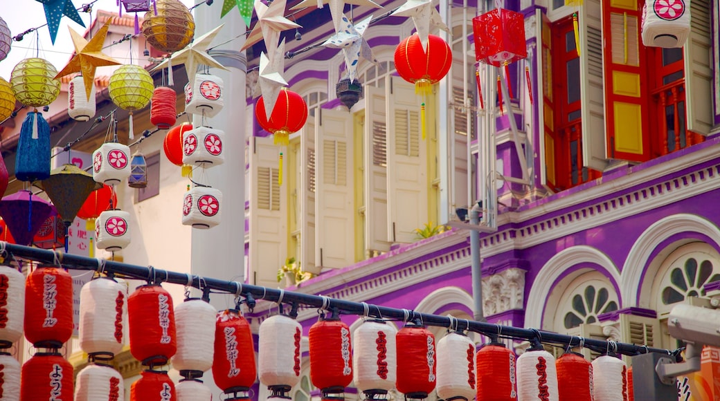 Chinatown welches beinhaltet Straßenszenen, Outdoor-Kunst und Stadt