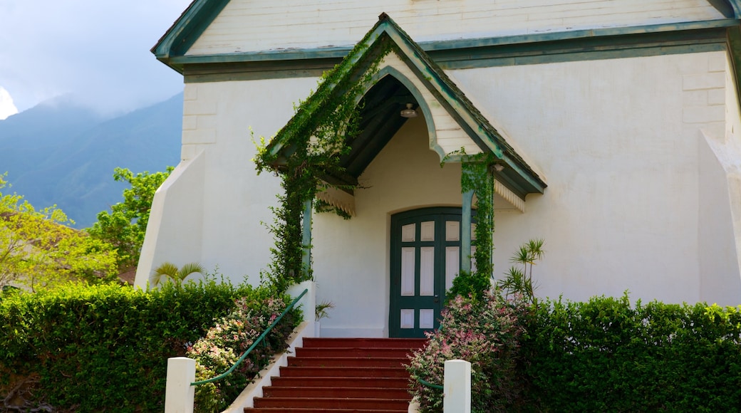 Wailuku ofreciendo patrimonio de arquitectura y una casa