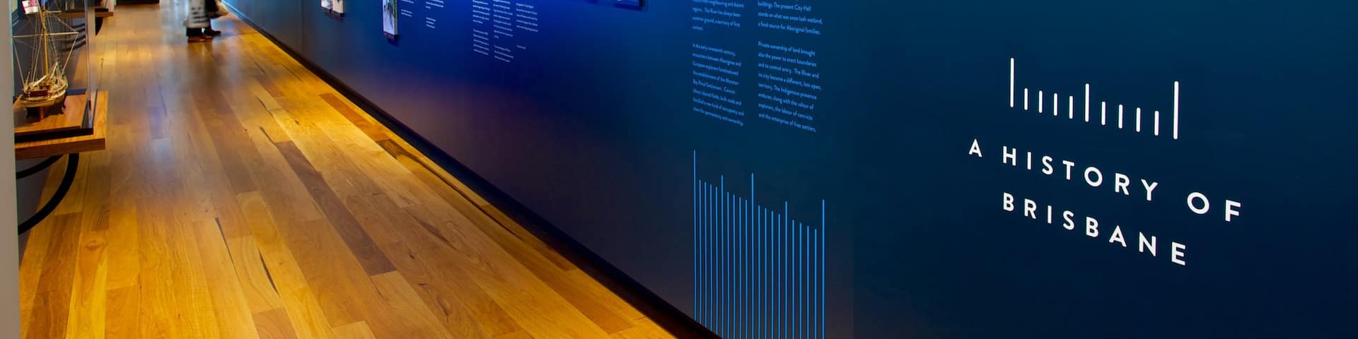 Musée de Brisbane mettant en vedette vues intérieures et signalisation