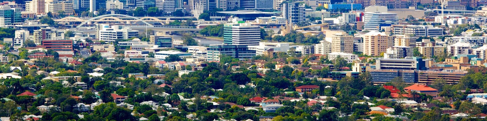 Mt. Coot-Tha which includes a skyscraper, central business district and a city