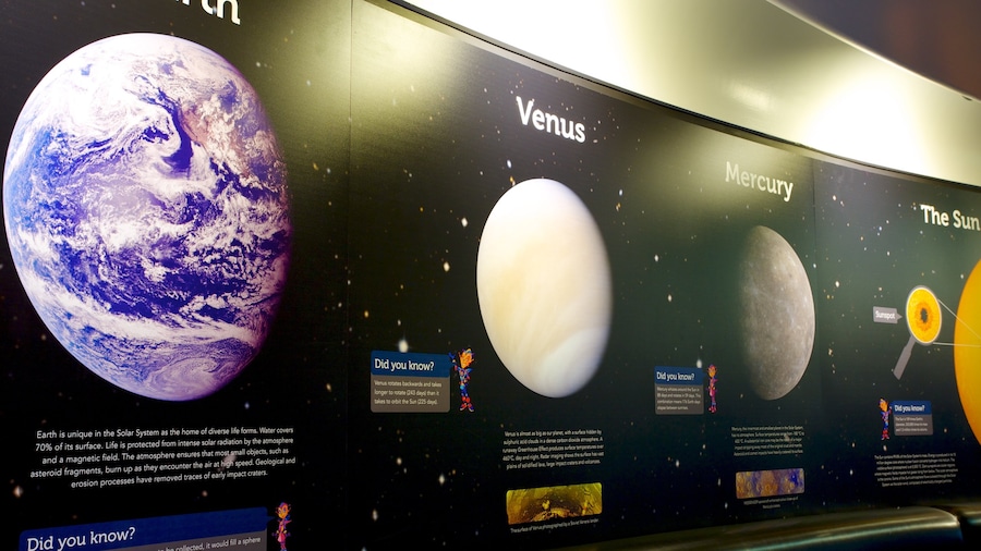 Sir Thomas Brisbane Planetarium som visar interiörer