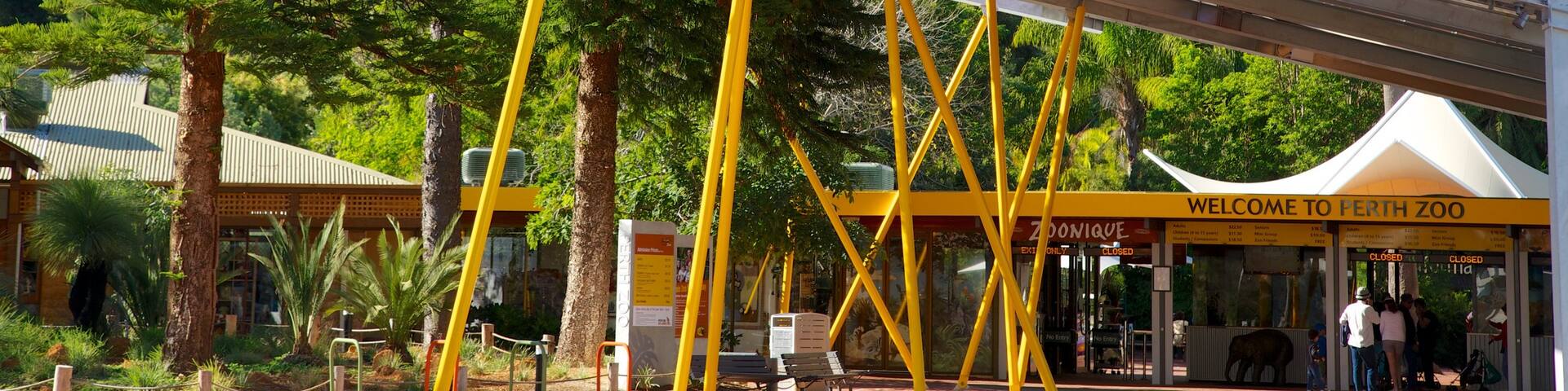 Perth Zoo featuring zoo animals and signage