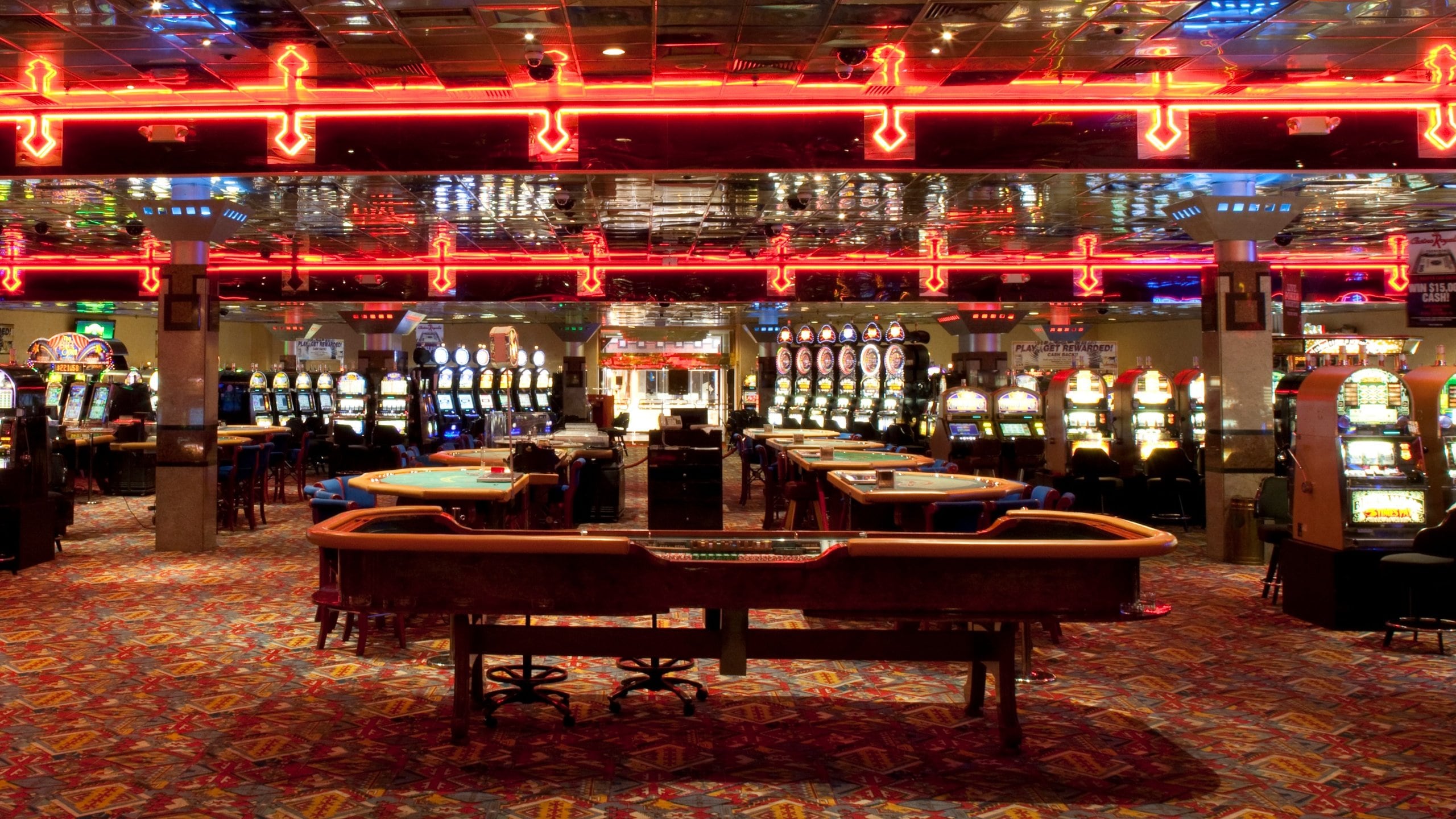 Casino Royale showing a casino and interior views