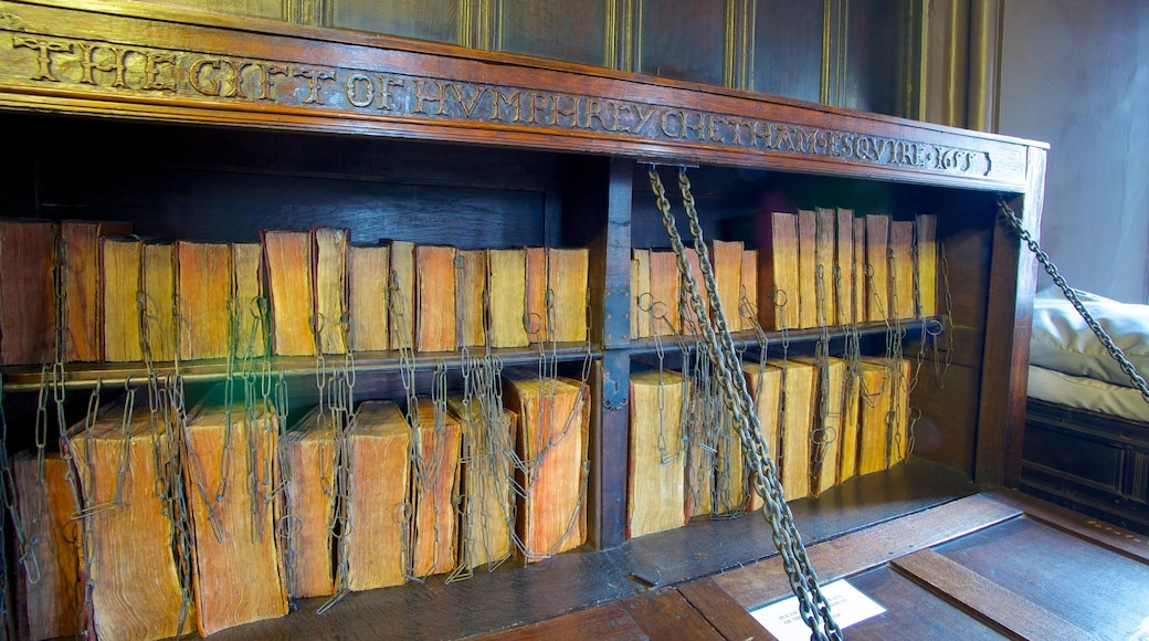 Chetham\'s Library som omfatter interiør og kulturarvsgenstande